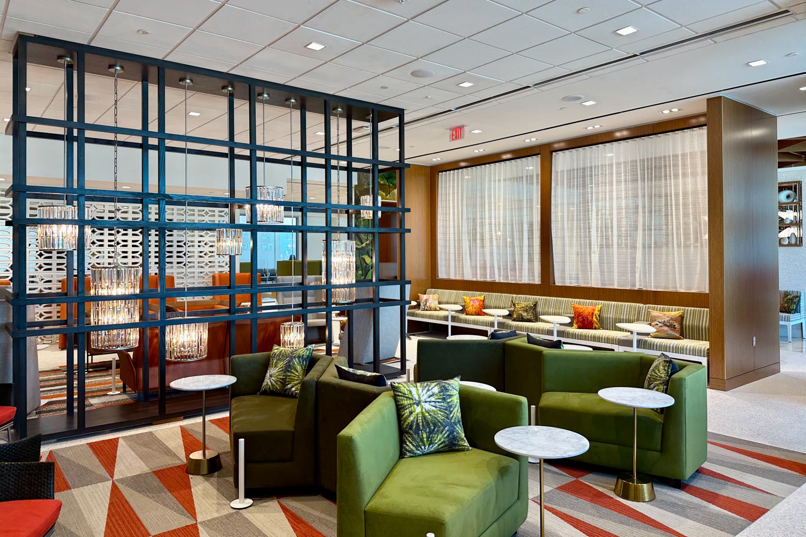 AmEx Platinum Card holders can now access Escape airport lounges