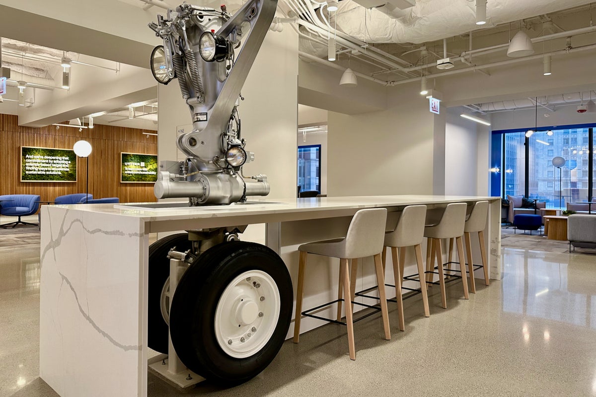 Touring United’s renovated Chicago headquarters in the Willis Tower