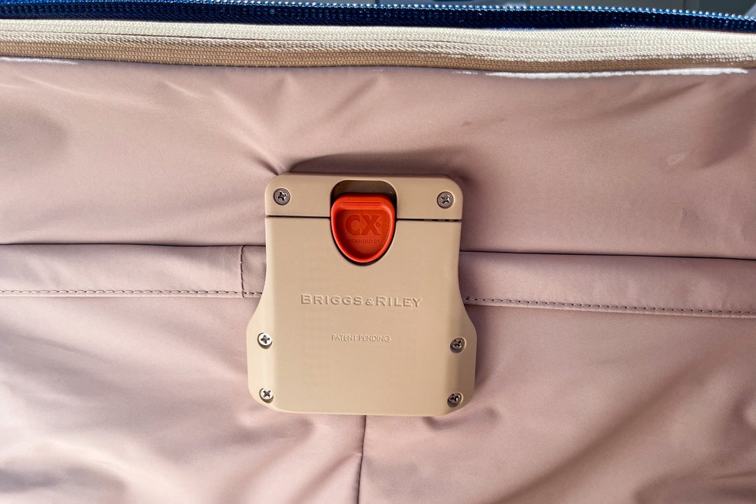 Review of the Briggs & Riley Extra Large Expandable Spinner suitcase