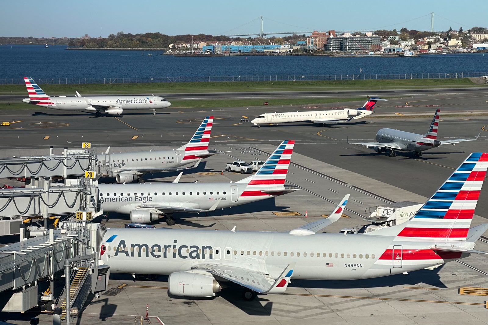 American Airlines flight schedule expanded for winter travel