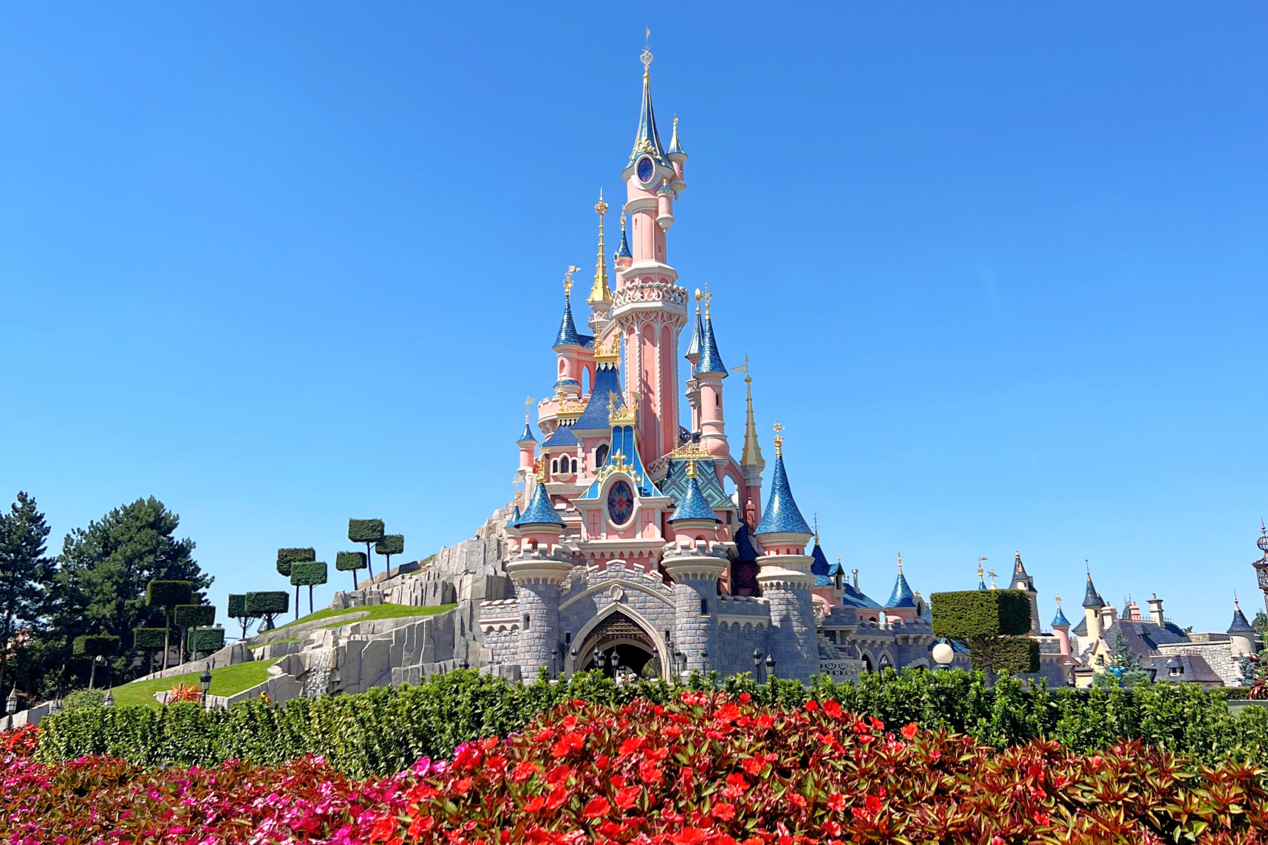 Disneyland Hotel (Paris) Review