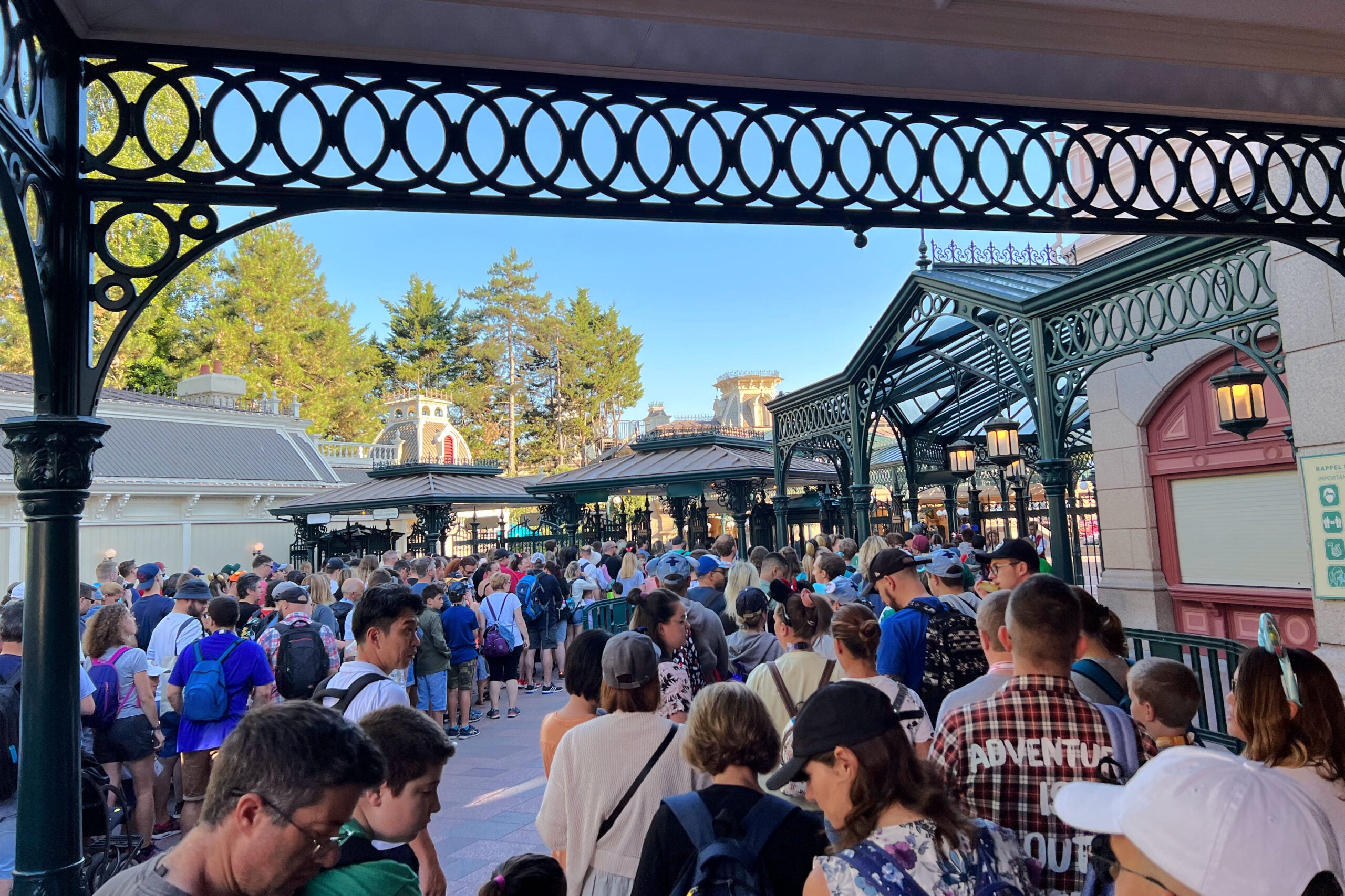 9 tips for visiting Disneyland Paris - The Points Guy