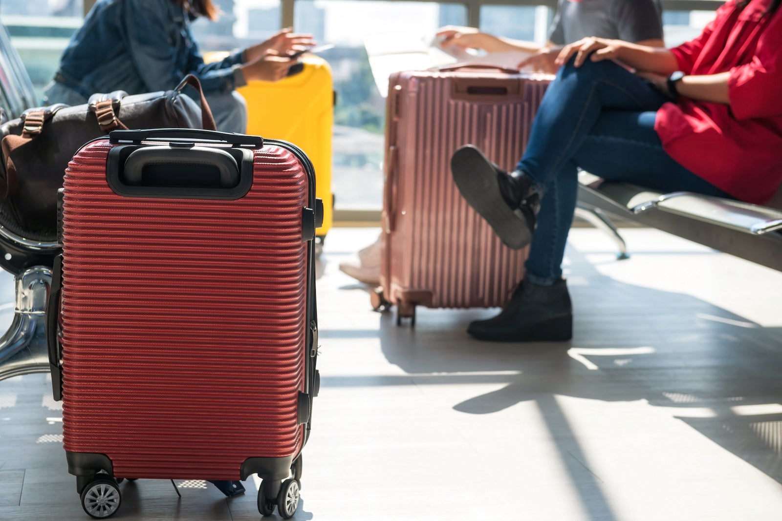 Carry-on Luggage Sizes and Weight Limits by Airline