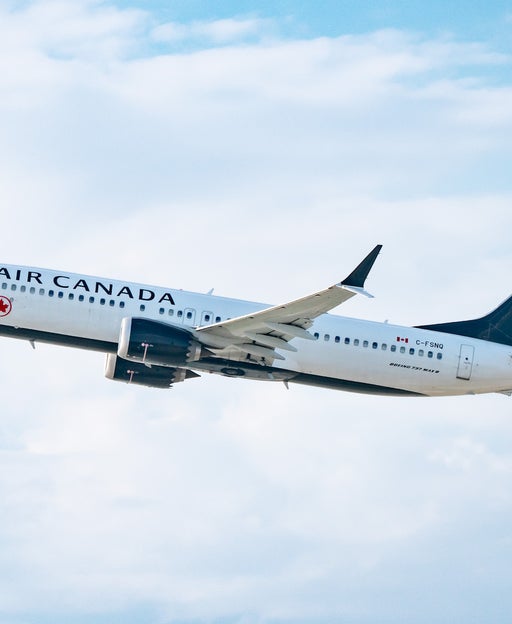 Air Canada offering 25% off bookings worldwide through May, plus 2,500 bonus points