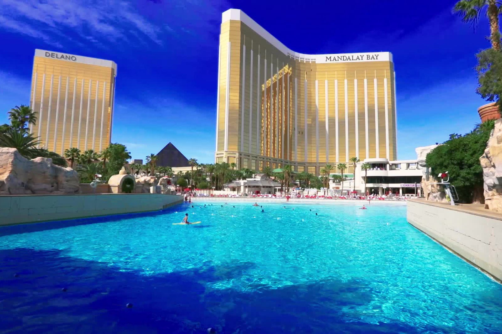 Best Las Vegas Hotel Pools 2023: Luxury & Entertainment!
