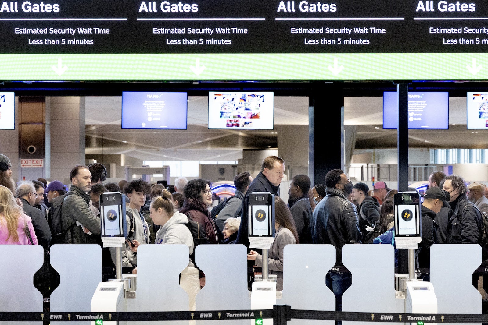 When is the best time to book flights for the cheapest airfare in 2023