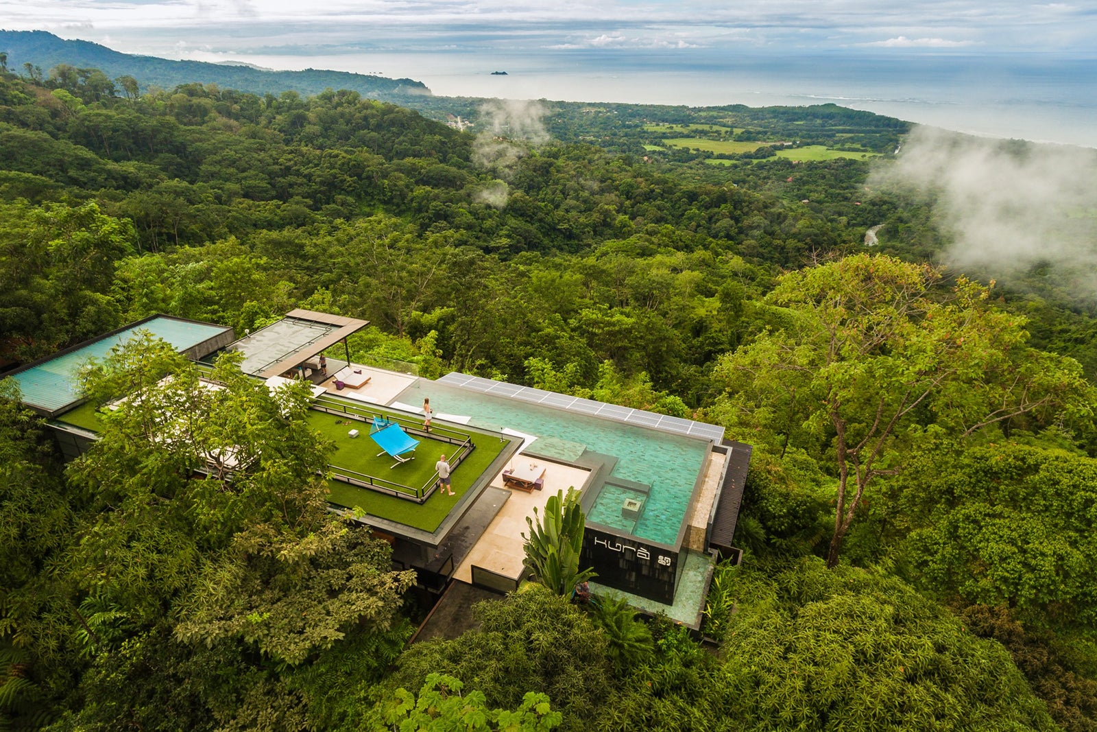 Best all-inclusive resorts in Costa Rica for beach visits or hiking trips