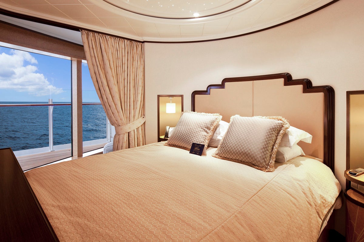 Disney cruise cabins and suites: Everything you need to know - The ...