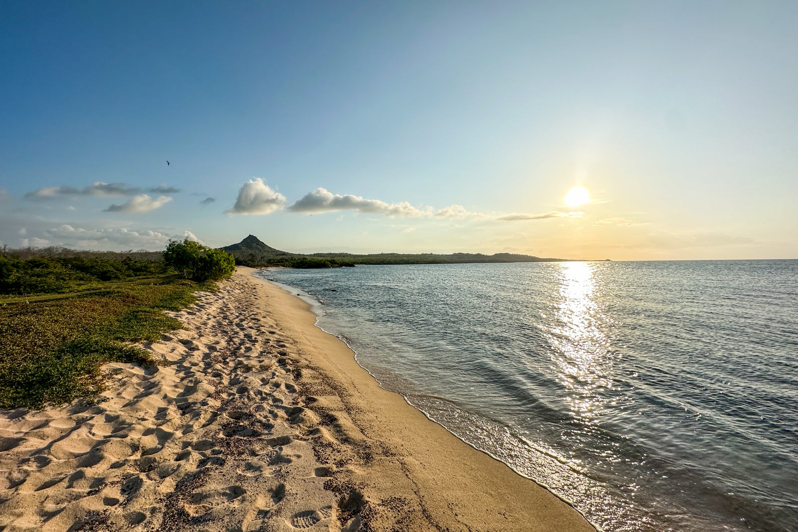 cruise around galapagos islands