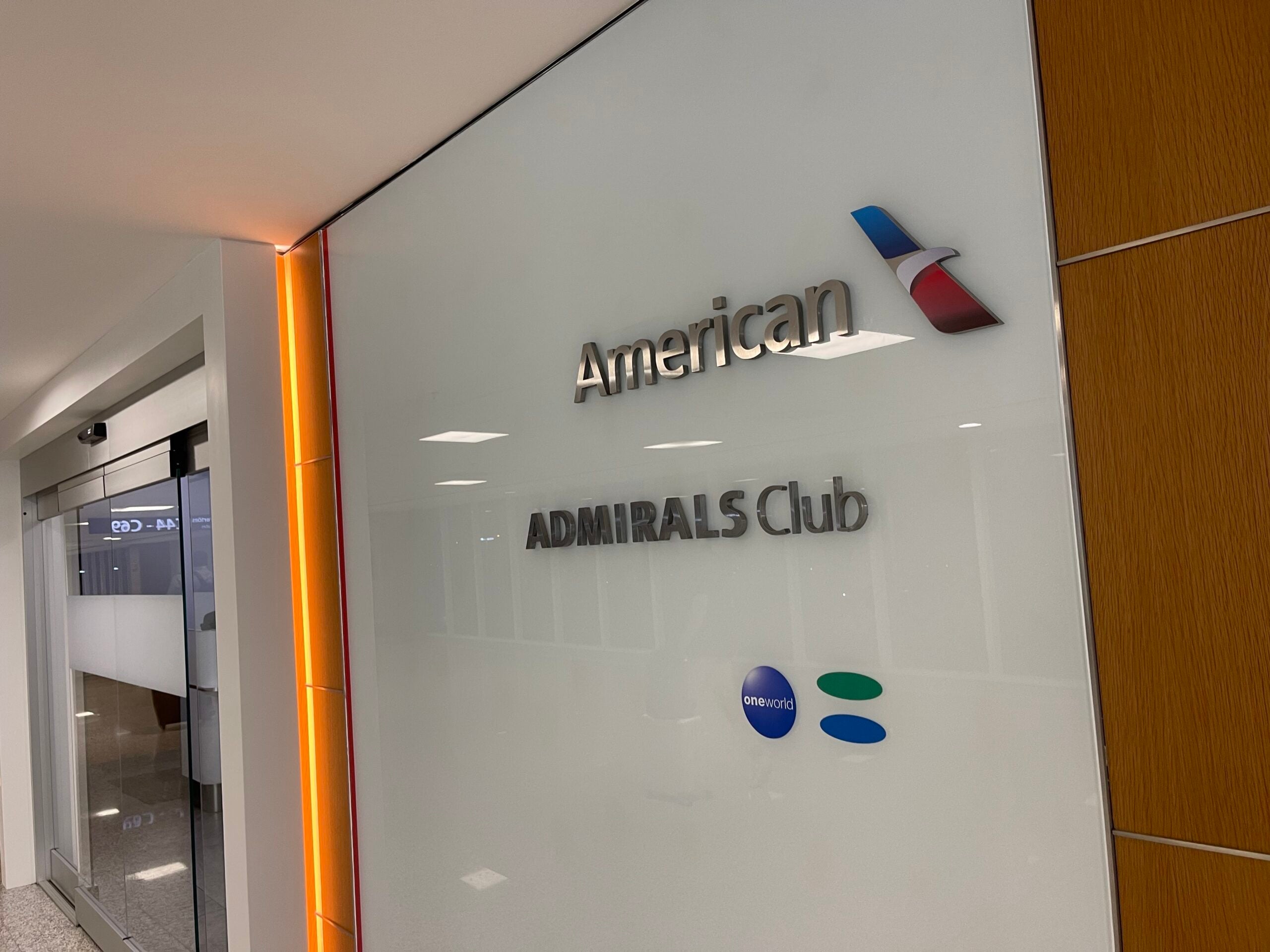 American Airllines Admirals Club GIG scaled