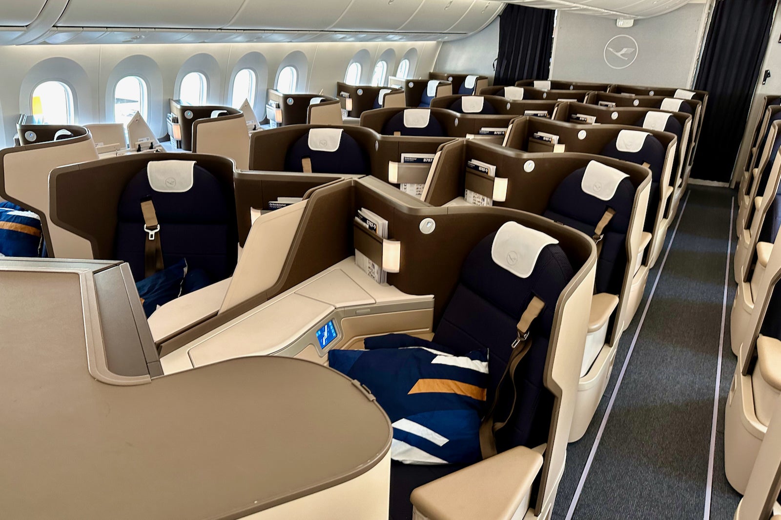 lufthansa 787 trip report