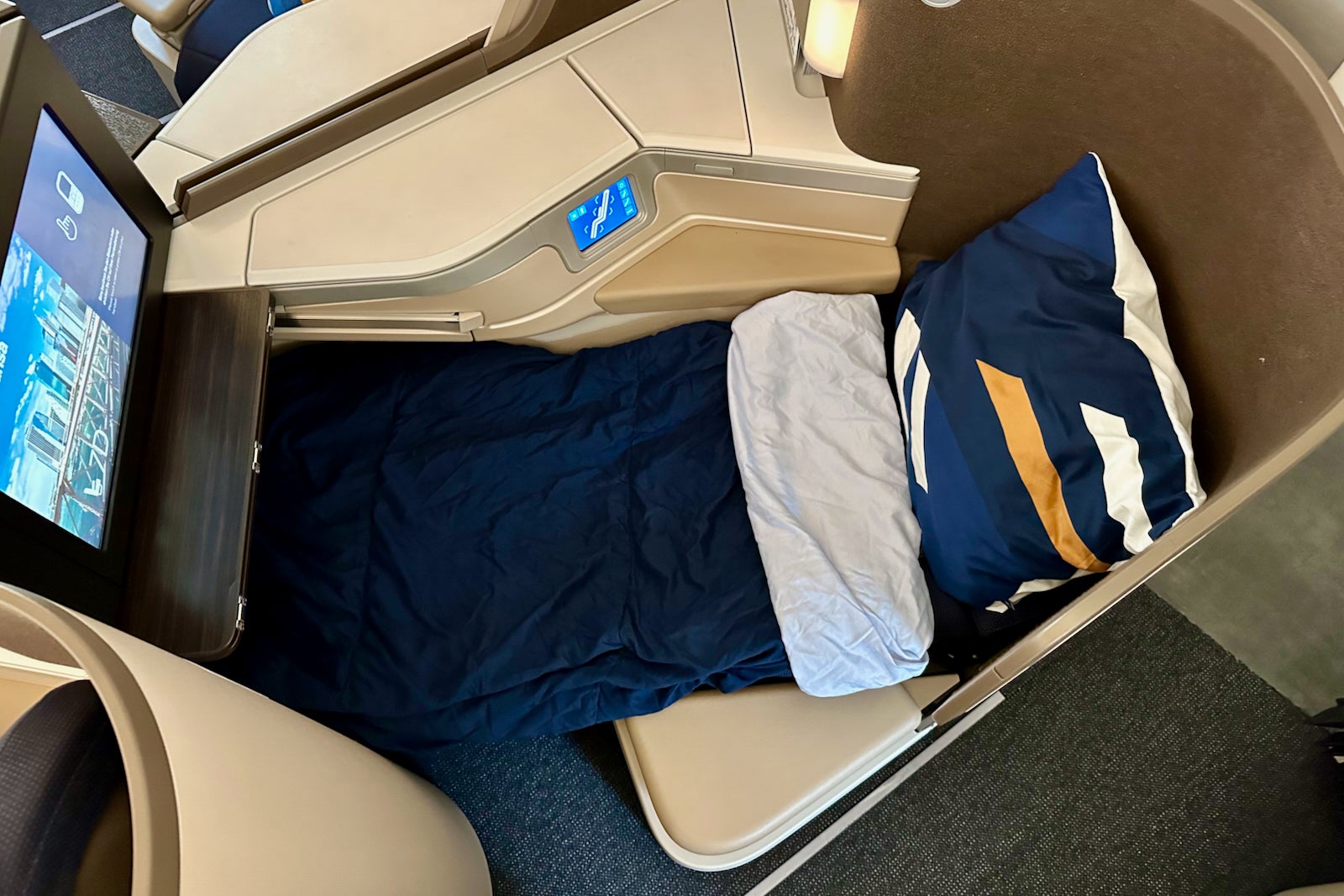 lufthansa 787 trip report