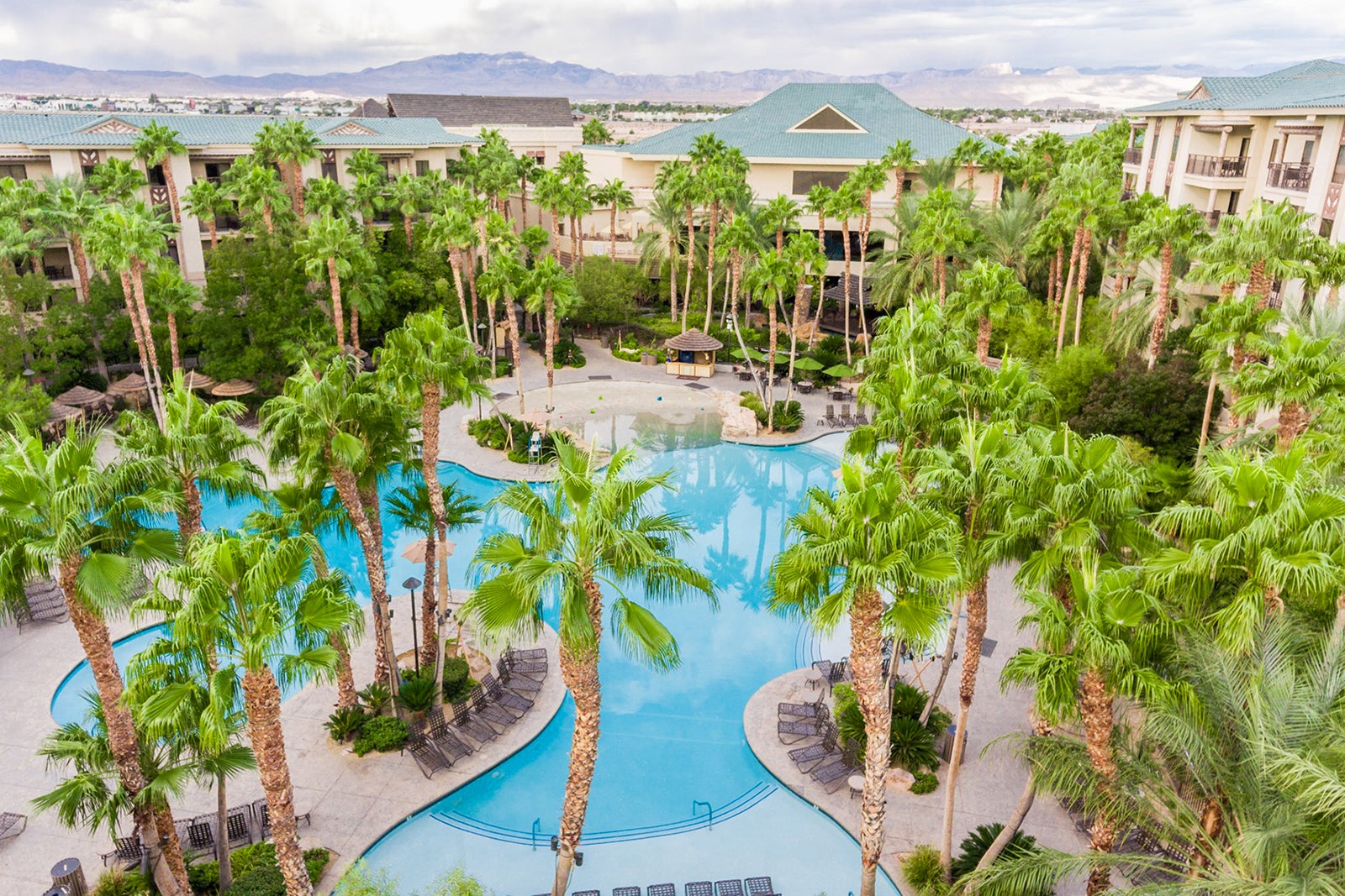 The 10 Best Las Vegas Pools to Suit Your Style - In The Loop Travel