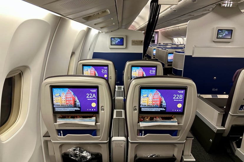 1st look: United's new Boeing 767-300 configuration with Premium Plus ...