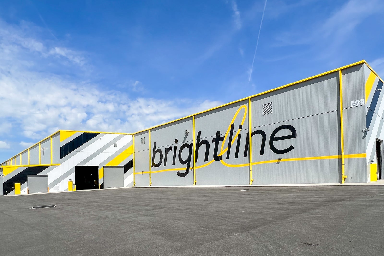 1st look inside Brightline’s $100 million train maintenance facility in ...