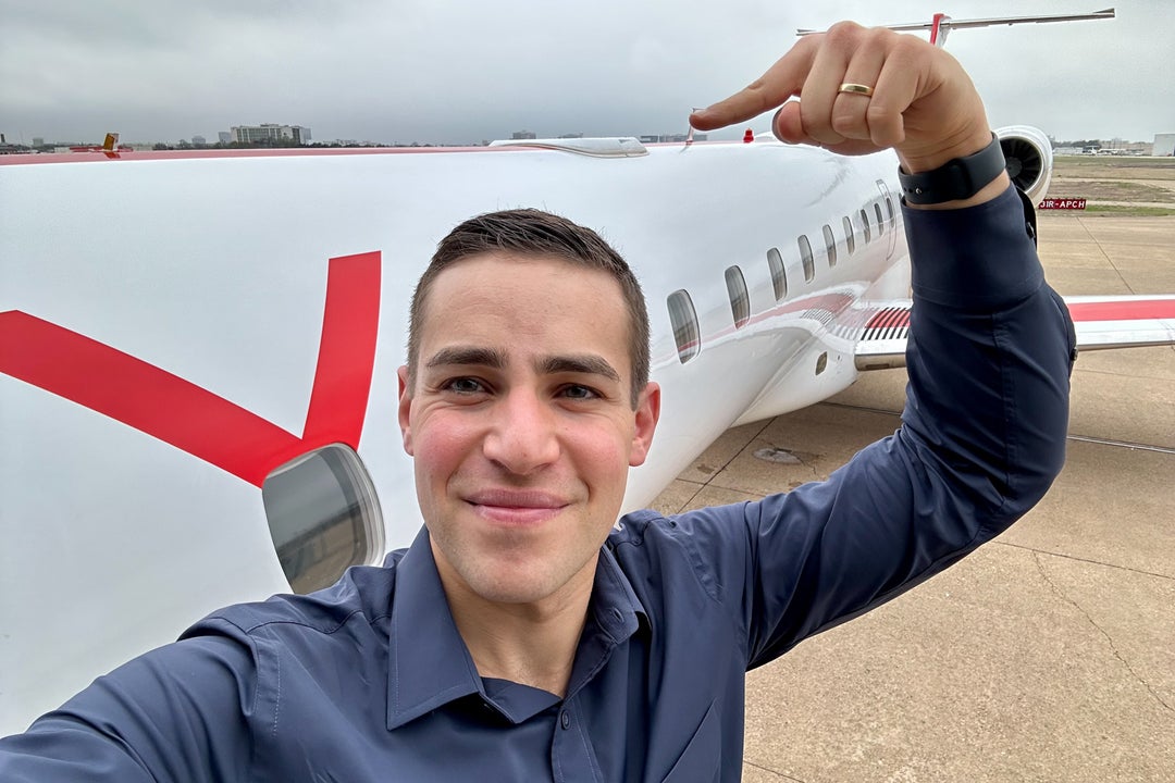 Testing JSX’s blazingfast Starlink WiFi with Apple's new MacBook Pro