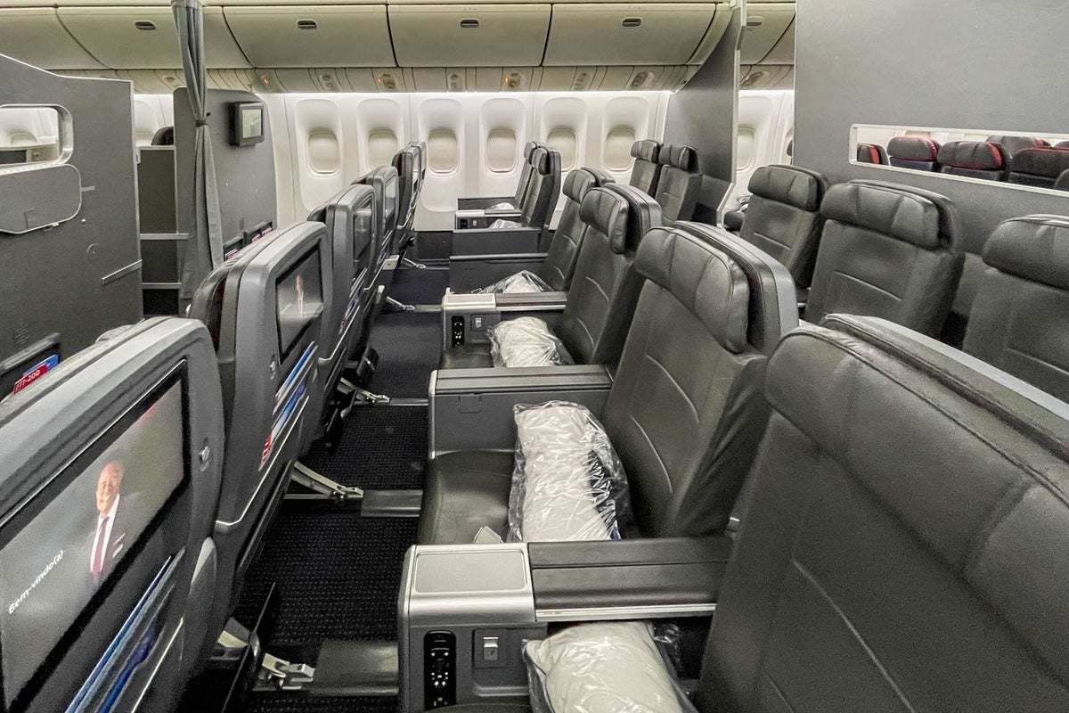 Is American Airlines premium economy worth it? - The Points Guy