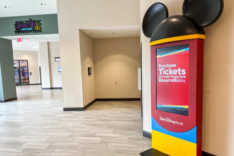 What it's like at the newest hotel at Disney Springs Drury Plaza