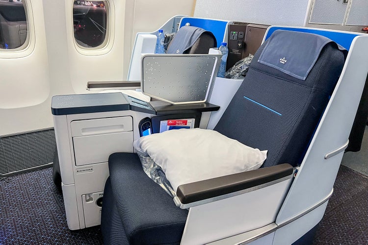 A Terrible Business-class Trend Is Spreading In Europe. Let's Hope It 