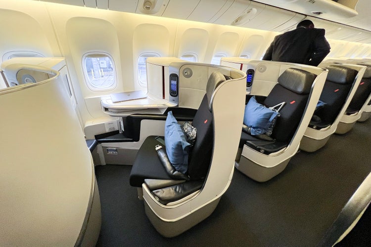 A terrible business-class trend is spreading in Europe. Let's hope it ...