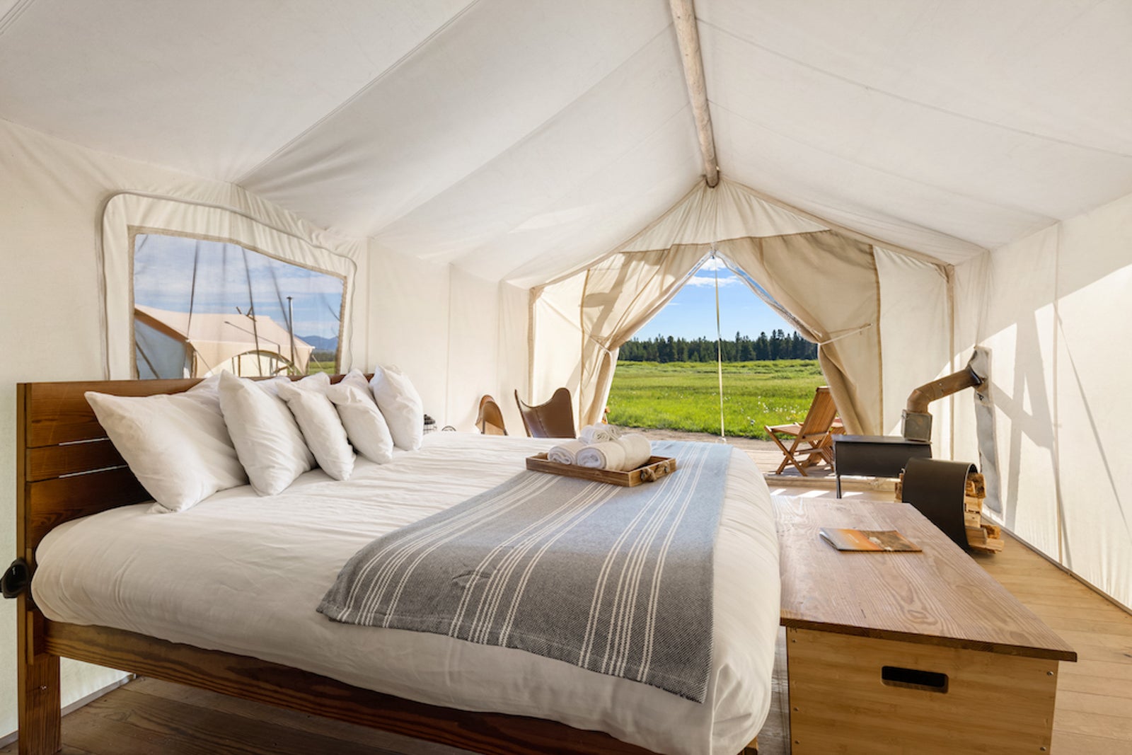 Register now: Earn American AAdvantage bonus miles on choose World of Hyatt stays