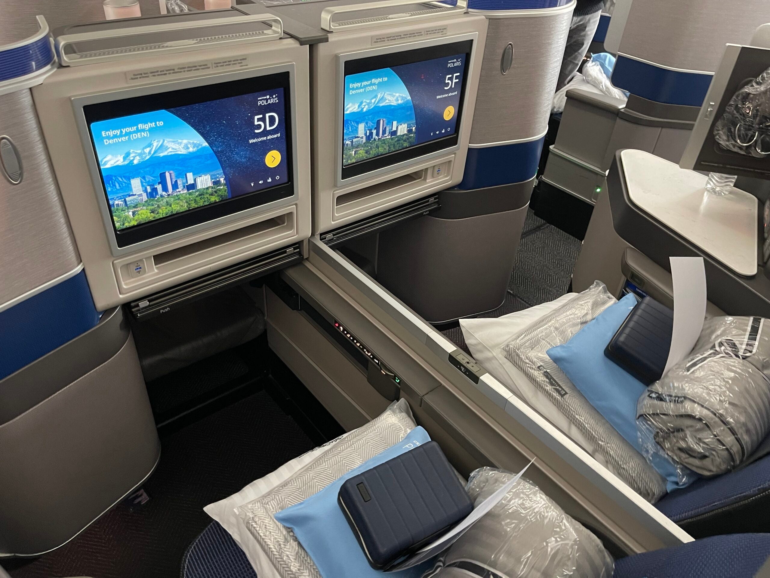 United Polaris business class 5d and 5F on Boeing 787