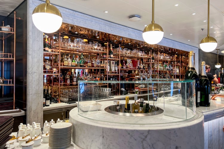 The 17 best cruise ship bars - The Points Guy