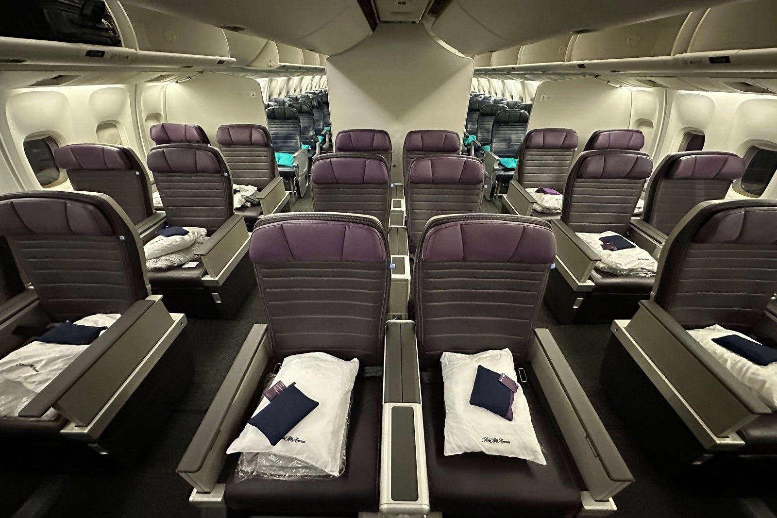 Premium economy vs. business class: What are the differences? - The Points  Guy