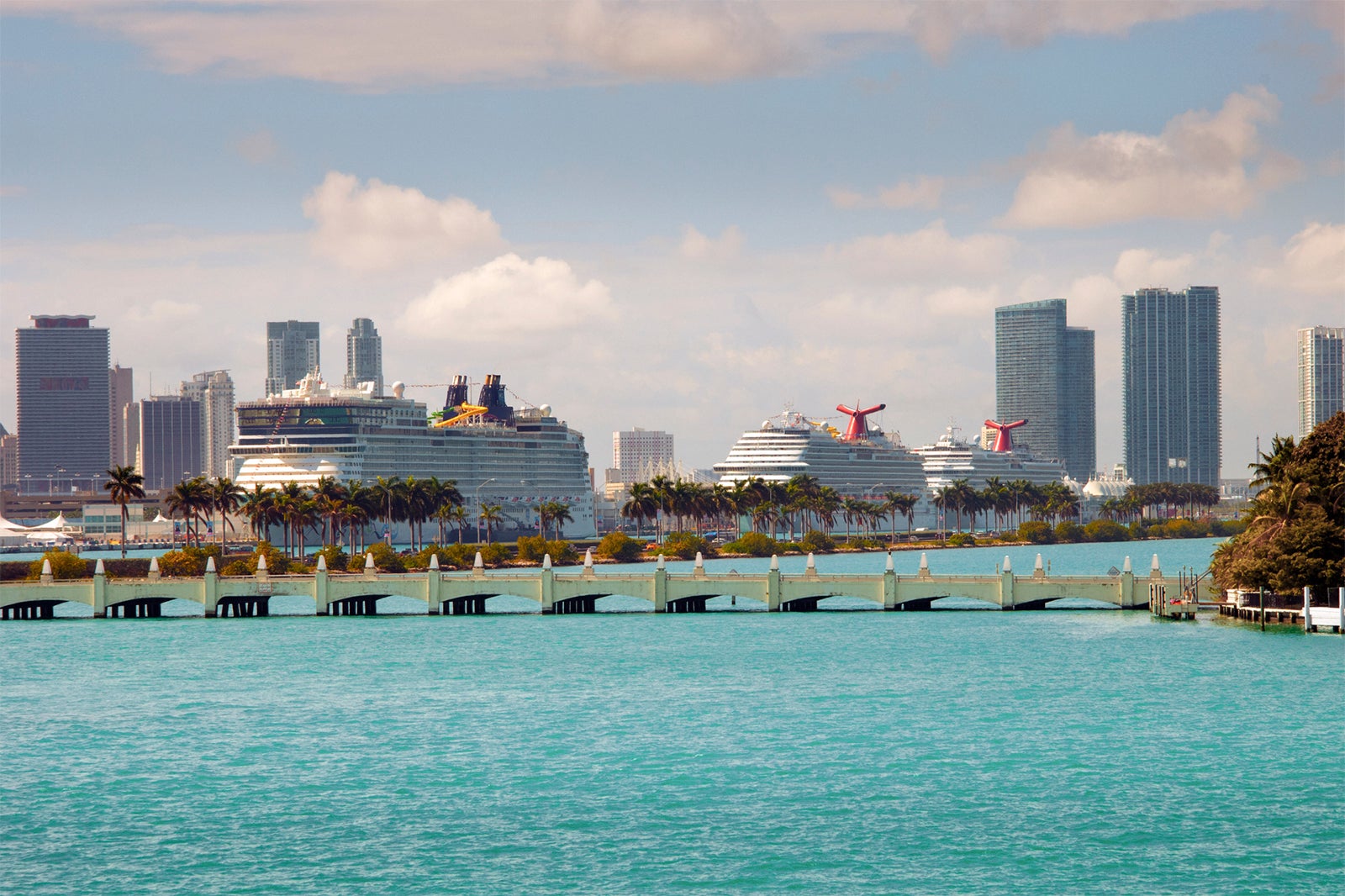 Miami Cruise Port Shopping Guide: Review (2023)