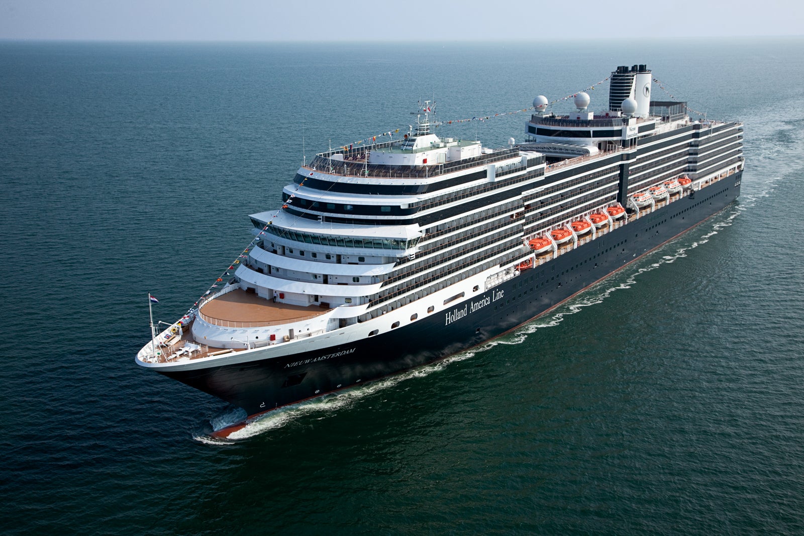 holland america cruise ships ages