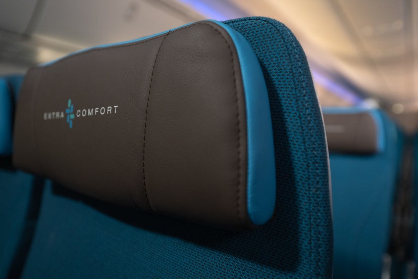 Hawaiian Airlines unveils stunning businessclass, economy cabins on