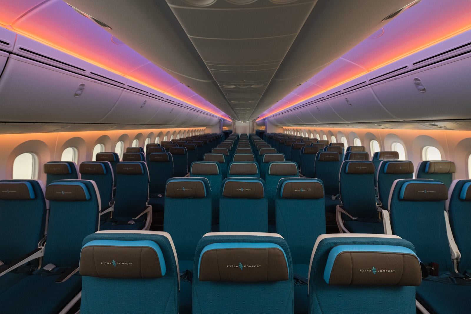 Hawaiian Airlines Unveils Stunning Business-class, Economy Cabins On ...