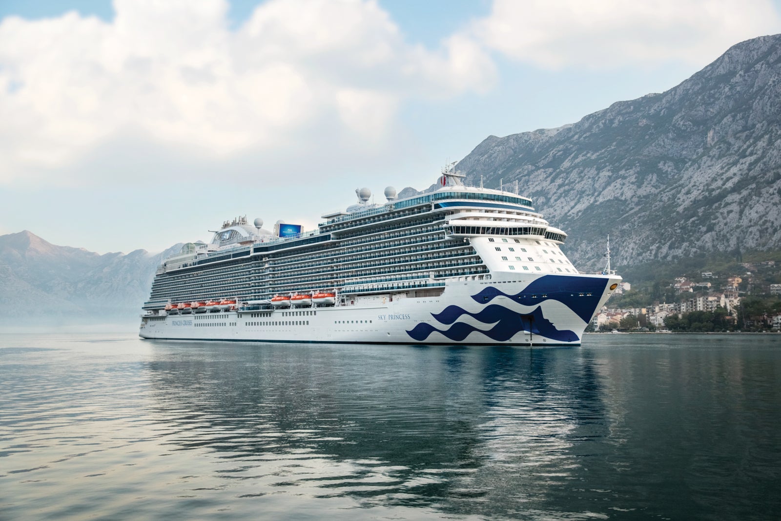 cruise line's newest ships