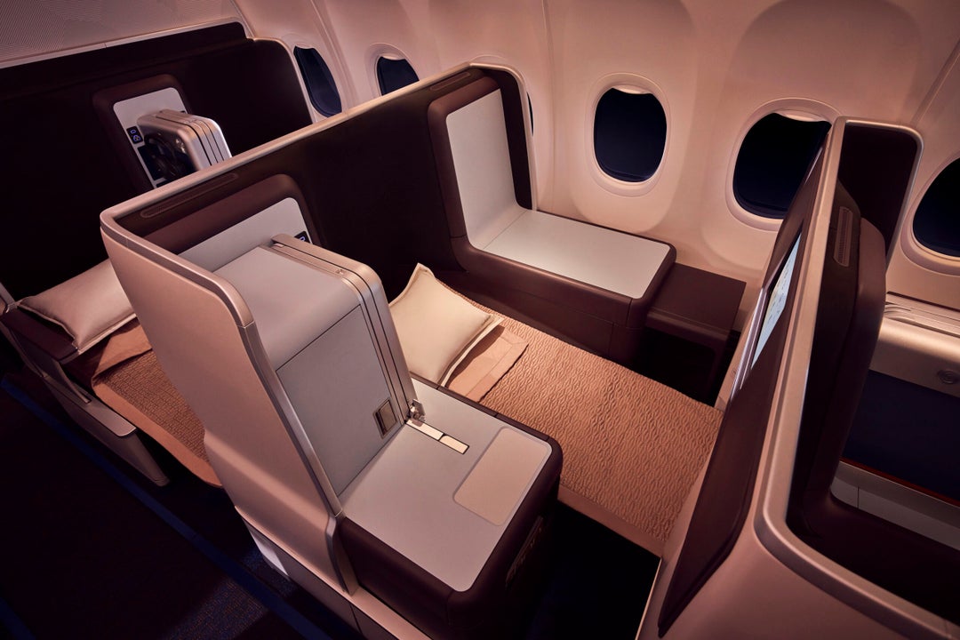 Flydubai unveils innovative new narrow-body business-class cabin - The ...