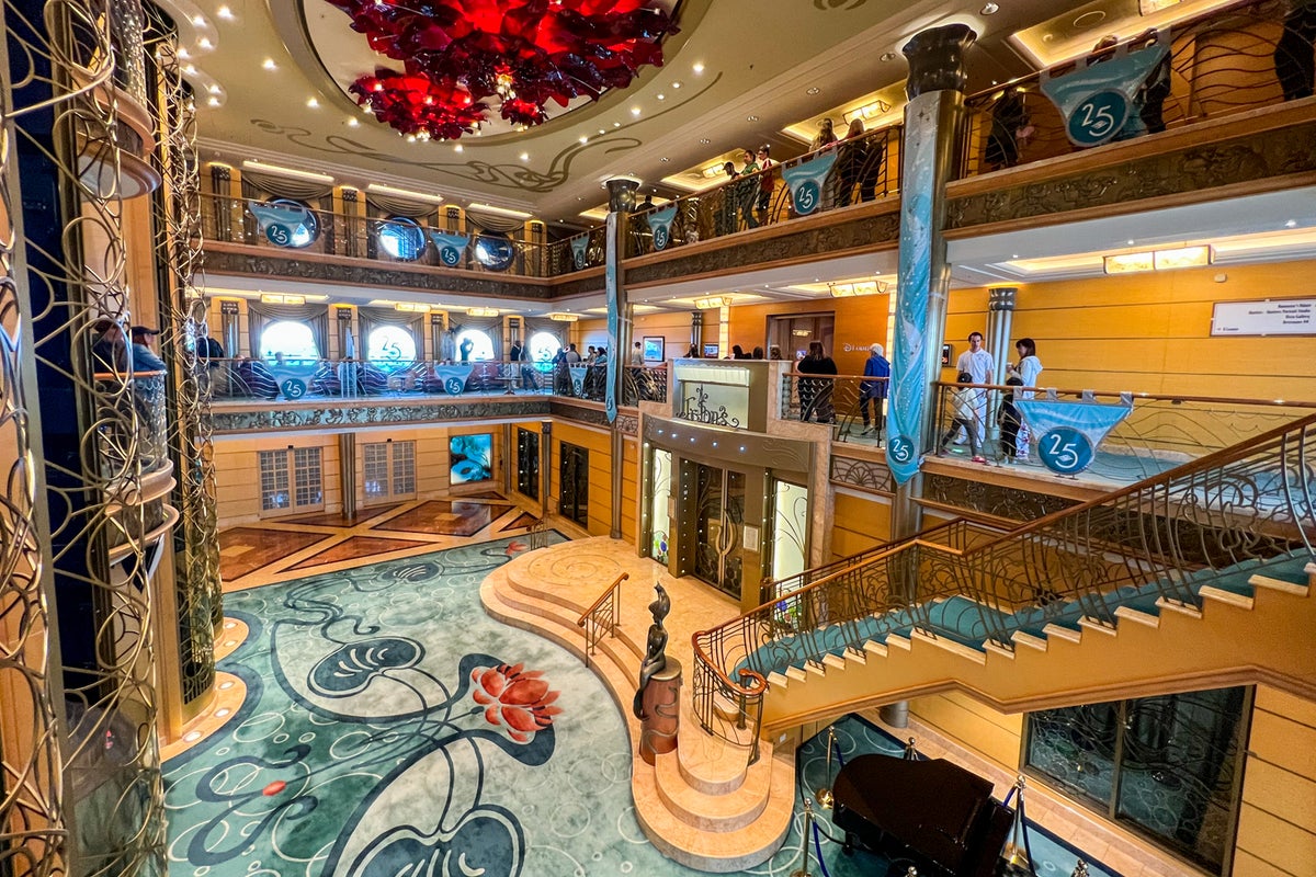 Disney Wonder review: What to expect on the Disney Cruise Line ship ...