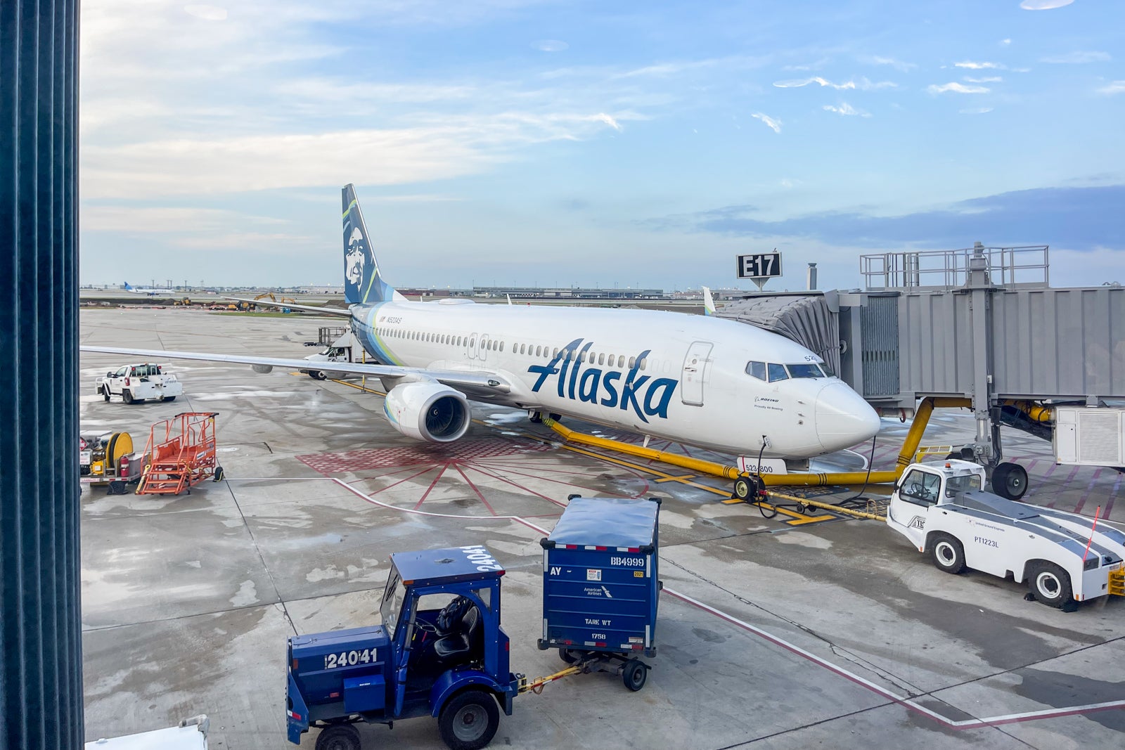 Alaska Airways provides new route from Seattle to Toronto