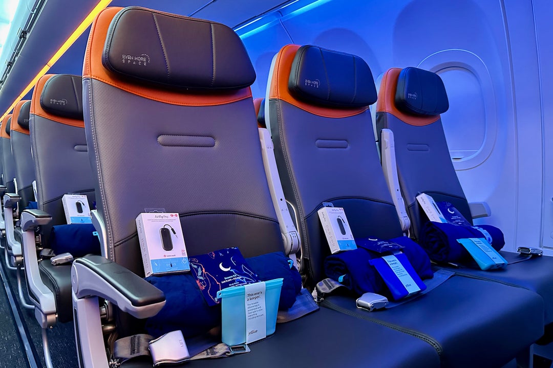 JetBlue Mosaic elite status What is it and how to earn it The Points Guy