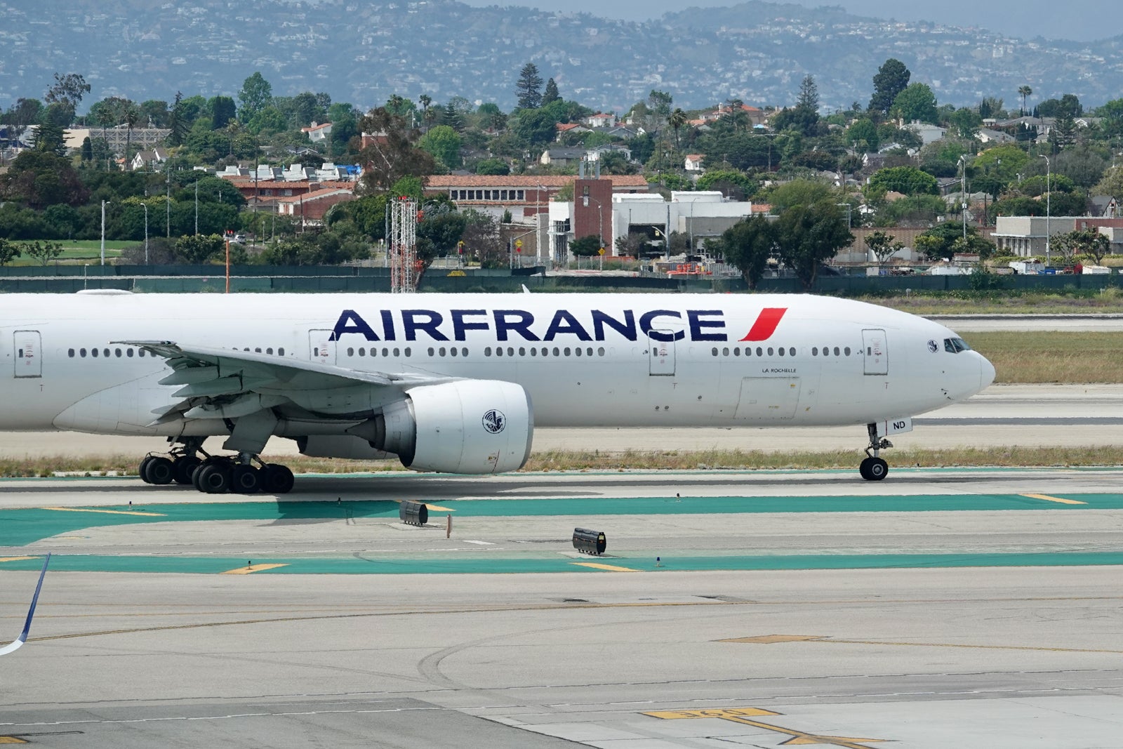 Air France Boeing 777-300ER Delta