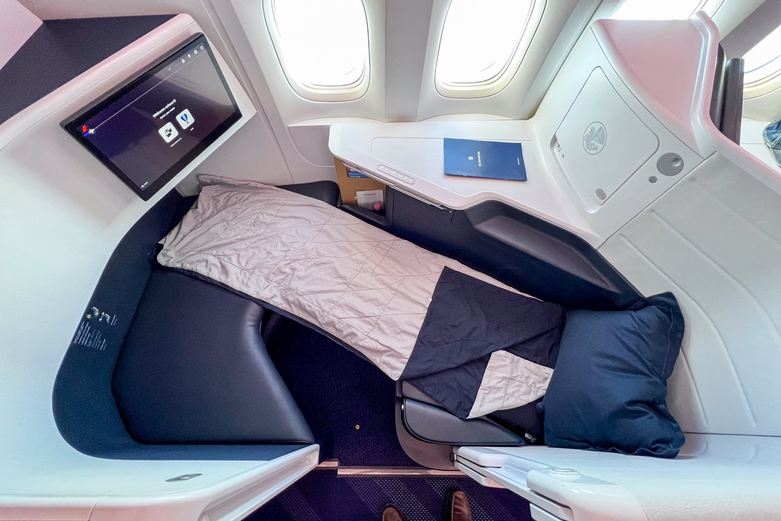 An In-Depth Review of Air France's New Business-Class Seats - AFAR