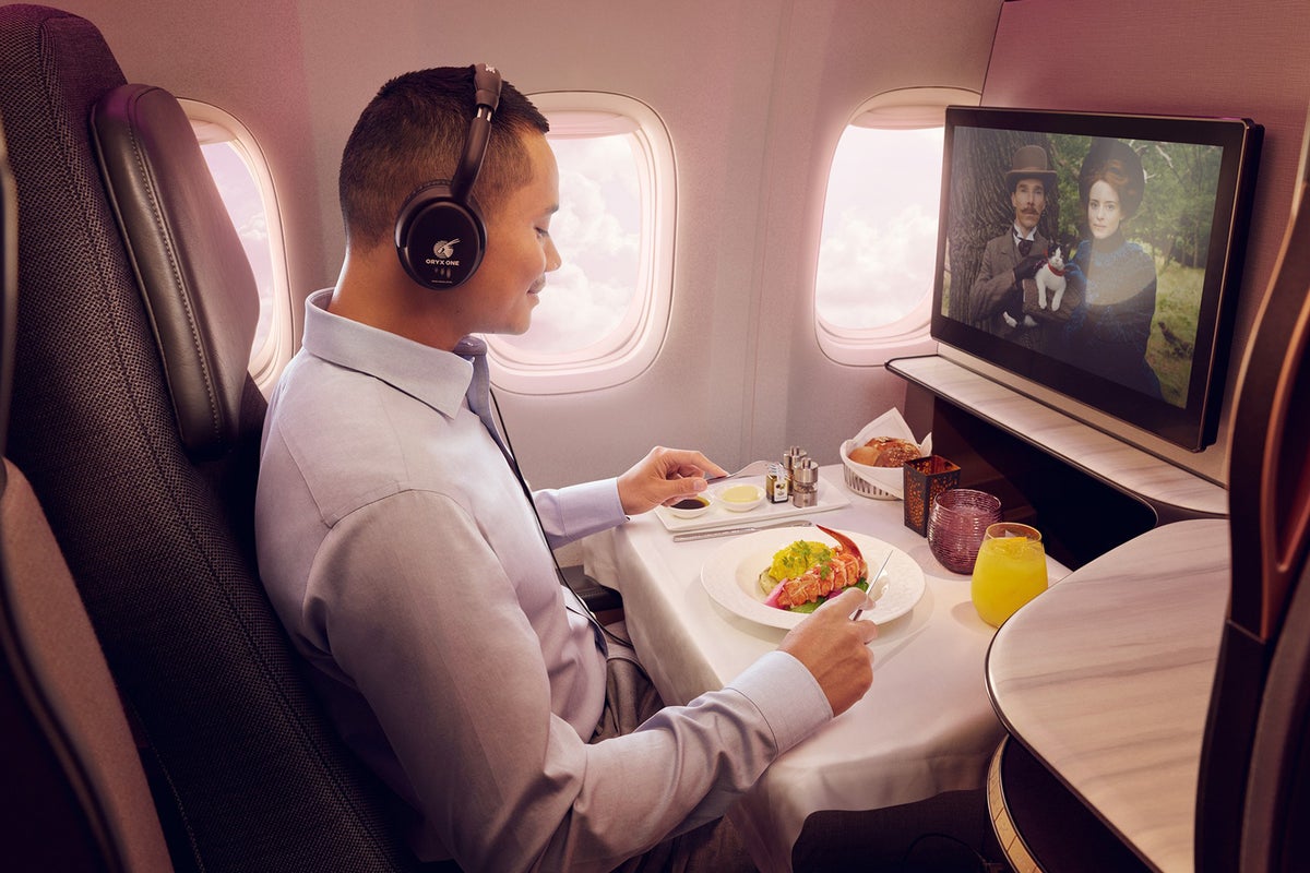 Qatar Airways Privilege Club How to earn and redeem Avios, elite