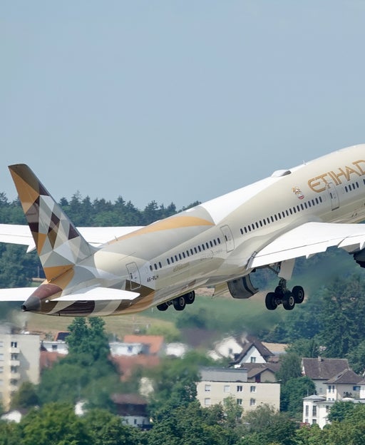 Etihad adds major East Coast hub in latest US expansion, orders dozens of new Boeing jets