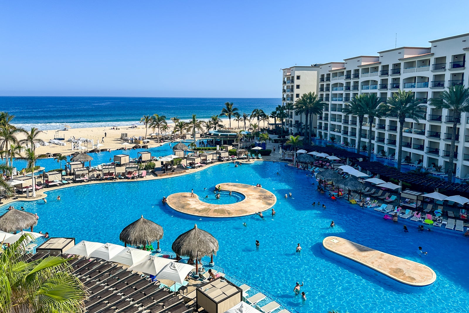 chase-sapphire-preferred-vs-citi-strata-premier-which-mid-tier-travel