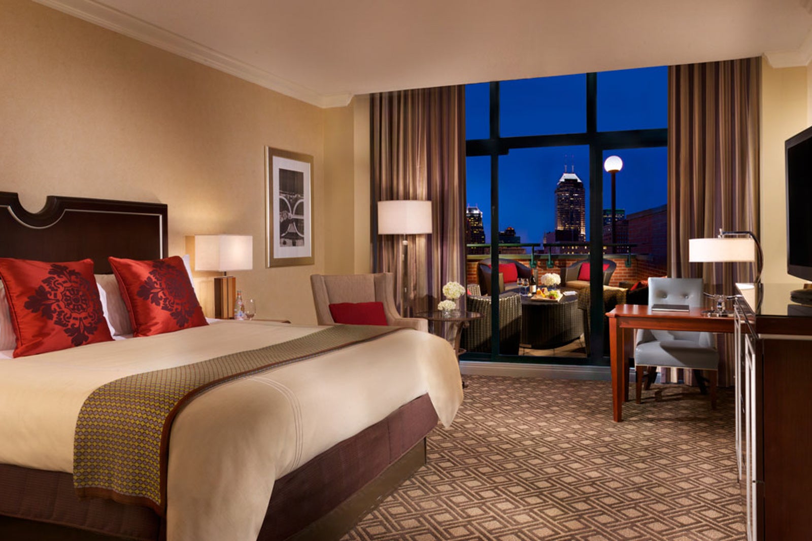 Best hotels near Lucas Oil Stadium in Indianapolis - The Points Guy