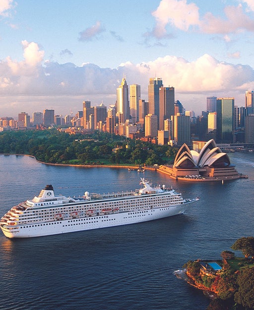 This luxury cruise line is adding casinos to its ships ... again