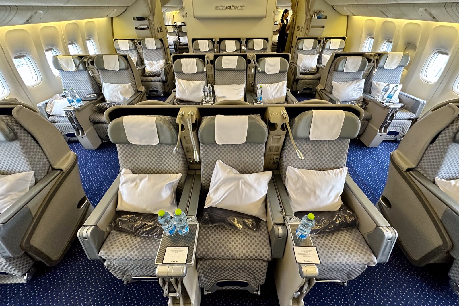 Inside El Al's 1st retrofitted — and massively upgraded — Boeing 777 ...