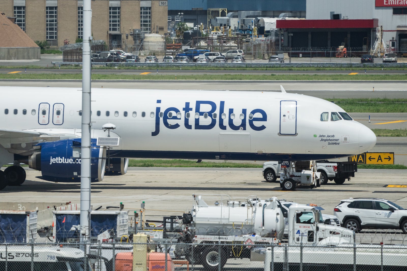 JetBlue's Big Fall Sale is back, with oneway flights starting at 39