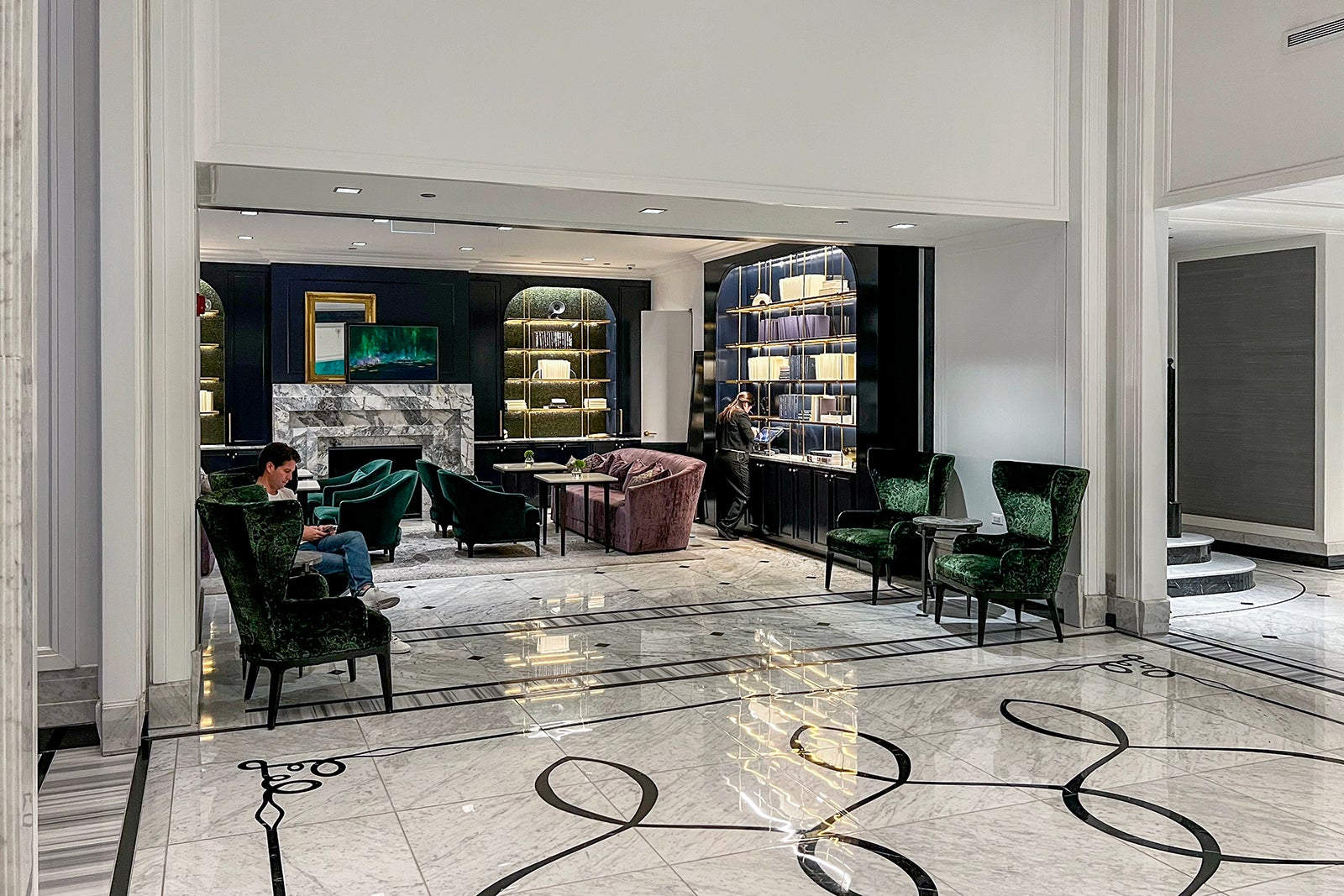 Why I love the Hilton Aspire card from American Express — and I'm