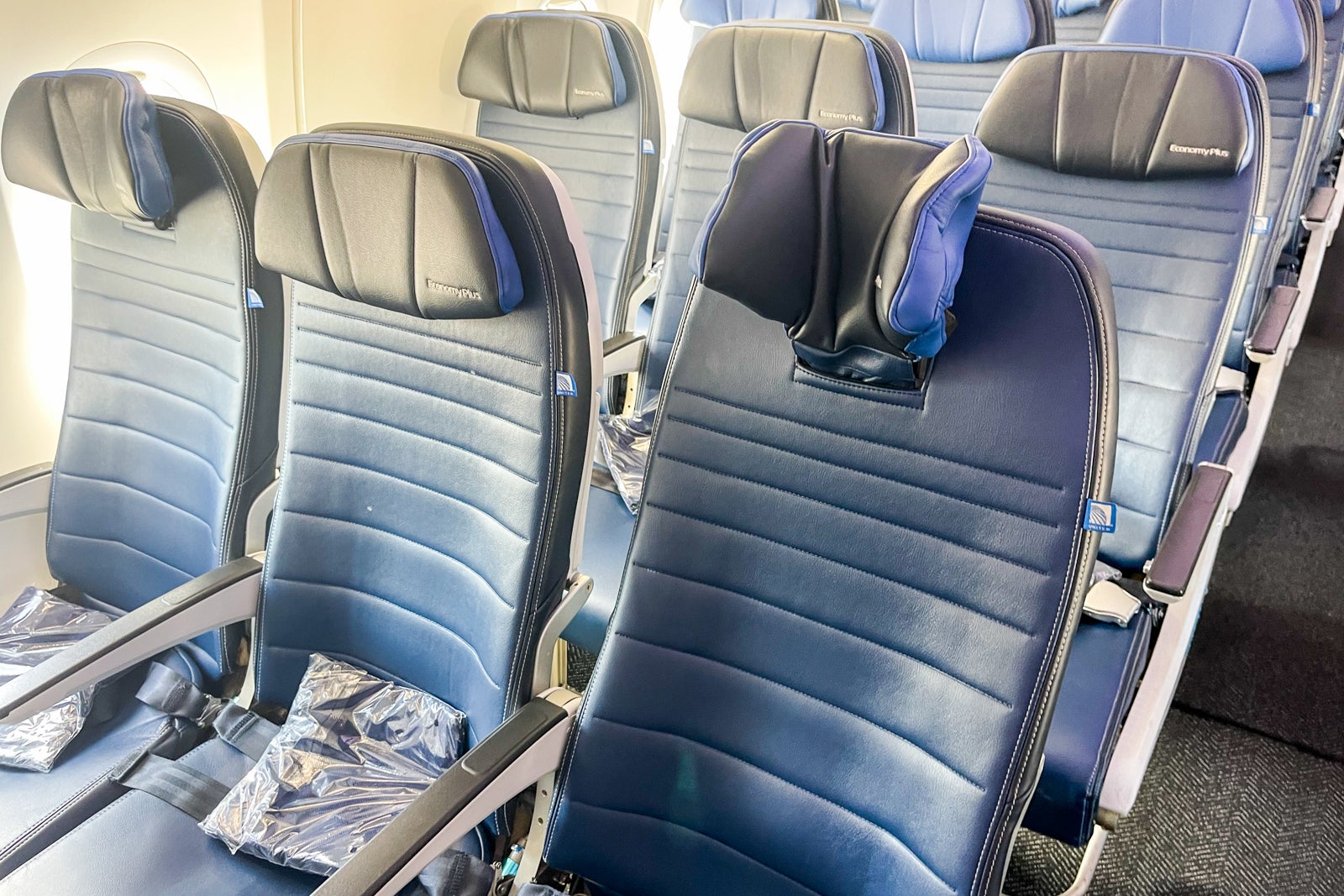 United Airlines economy class review - The Points Guy