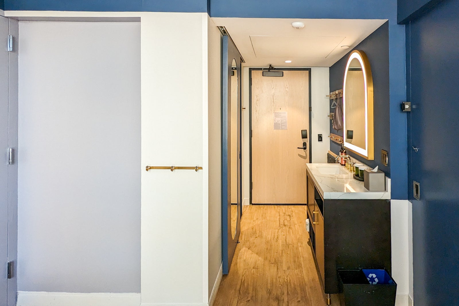 Motto by Hilton New York City Chelsea review: Economical rooms with ...