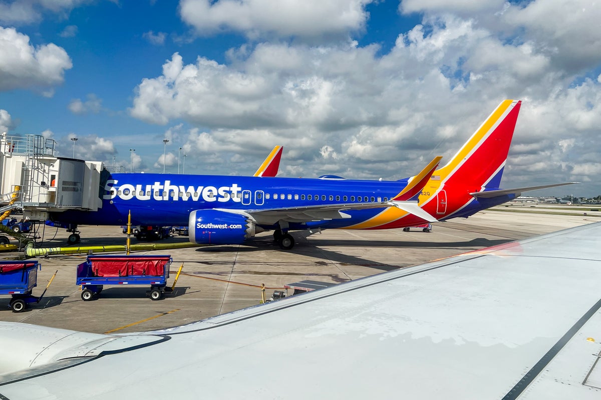 Act fast Earn the Southwest Companion Pass by booking just 1 round